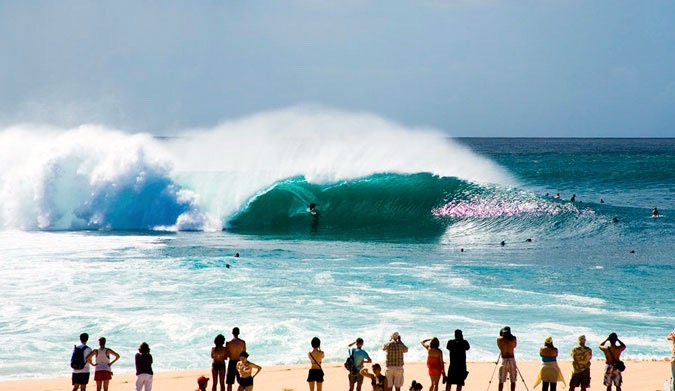 Vista Verticale Di Colorate Tavole Da Surf Sulla Spiaggia Di Waikiki Hawaii Honolulu Foto Stock - Foto 7